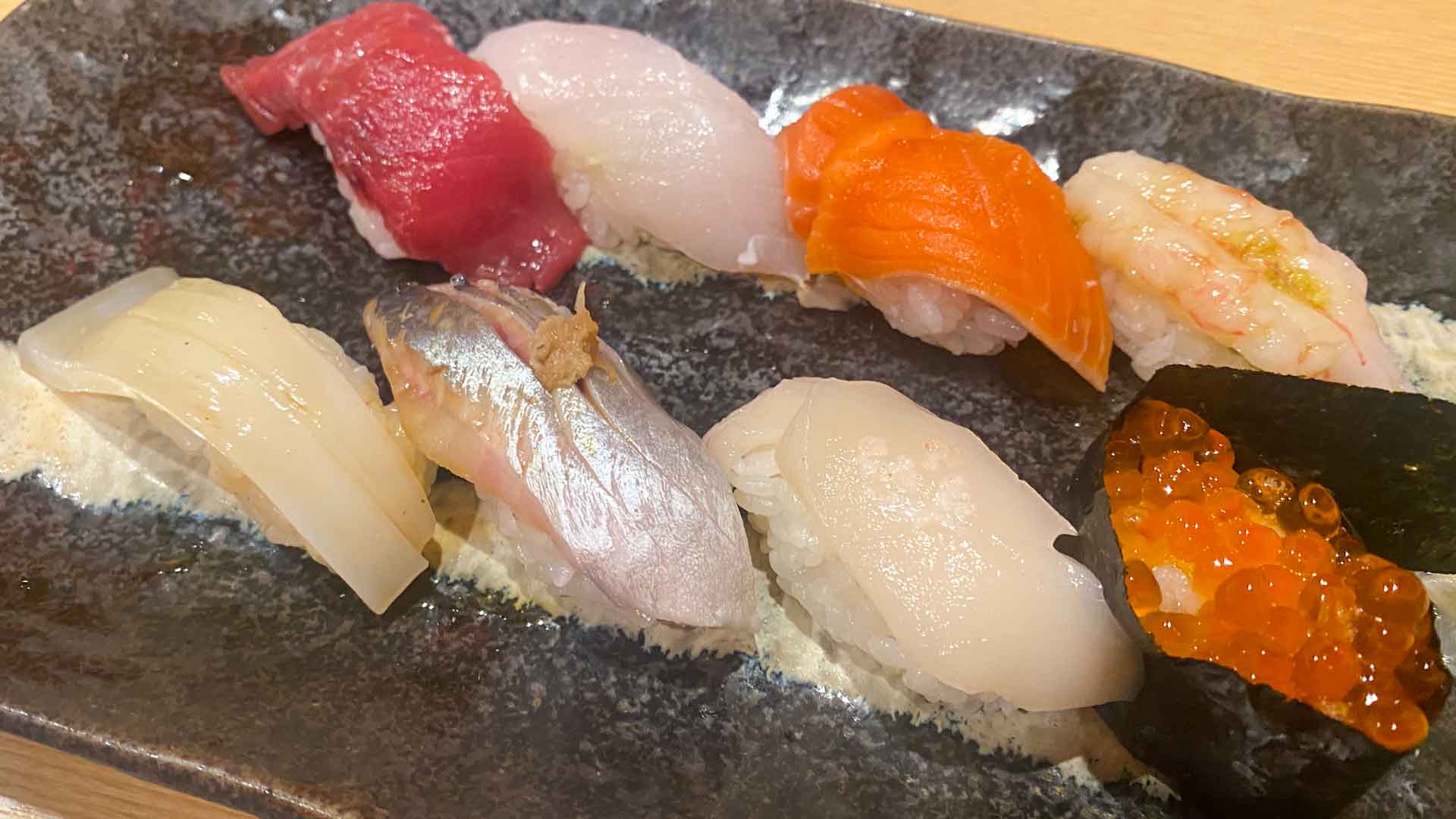 小樽寿し処彩華の握り寿司